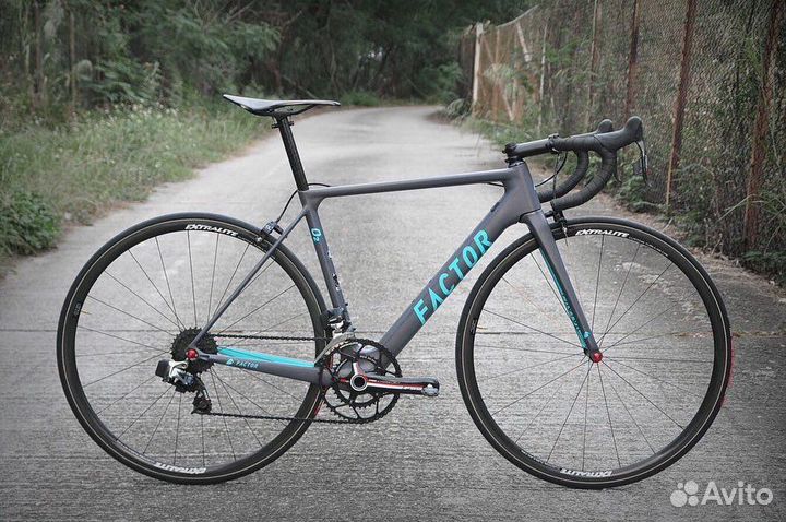 Шоссейный велосипед Factor O2 Turqoise