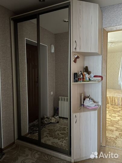Шкаф