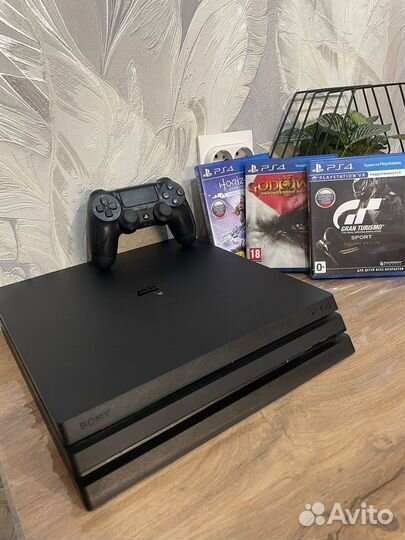 Sony playstation 4 PS4 pro 1tb с играми