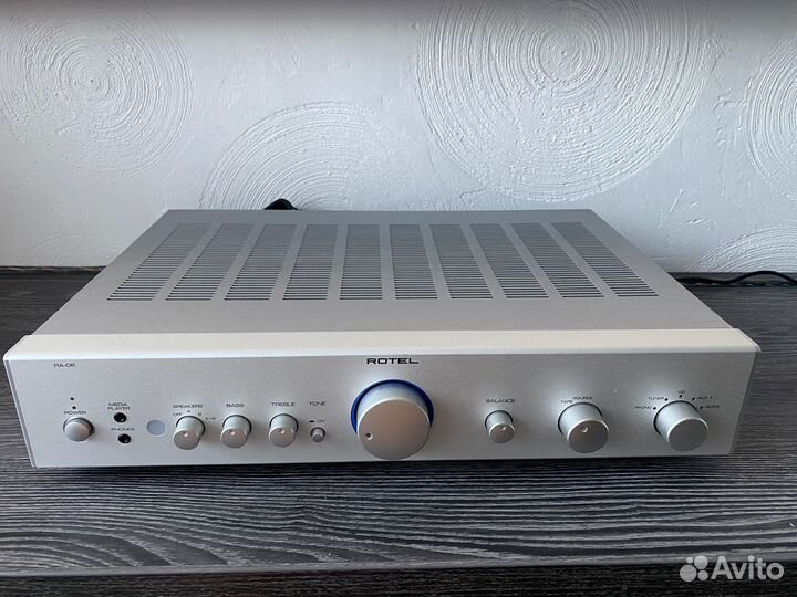 Усилитель Rotel RA 06