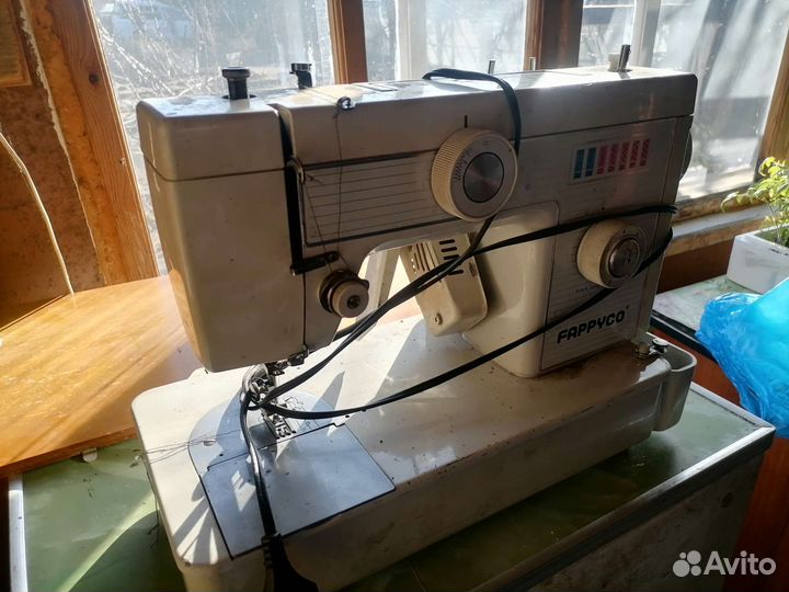 Швейная машинка