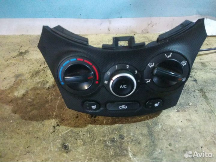 Блок управления кондиционером Хендай Солярис