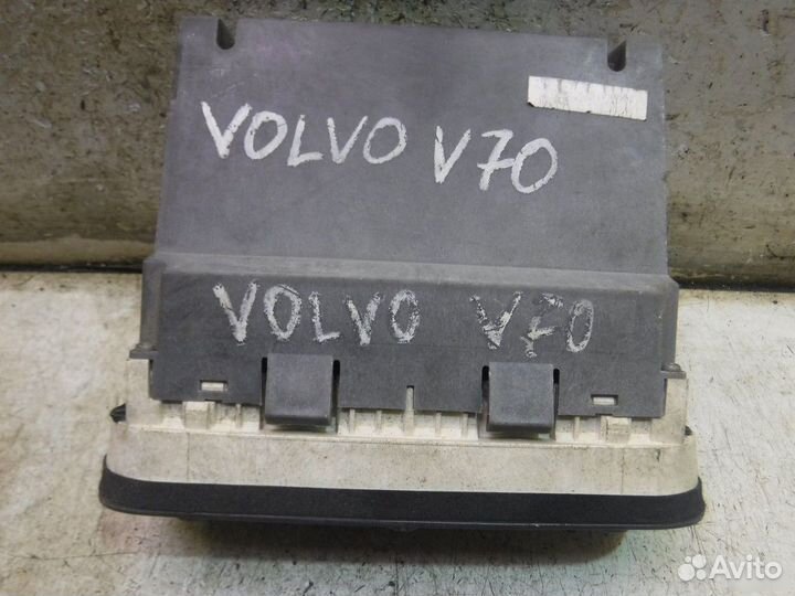 Блок управления отопителем Volvo V70
