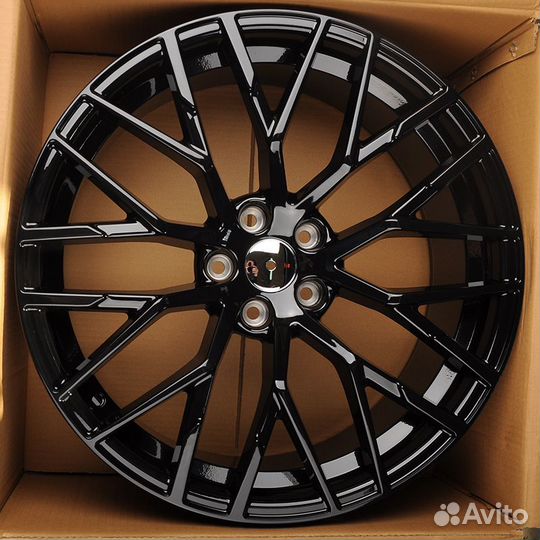 Диск литой Replica 0174 R18 5*112