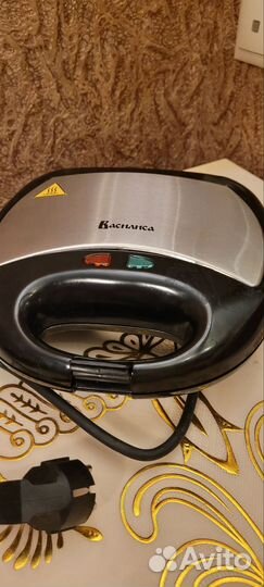 Вафельница василиса 5400