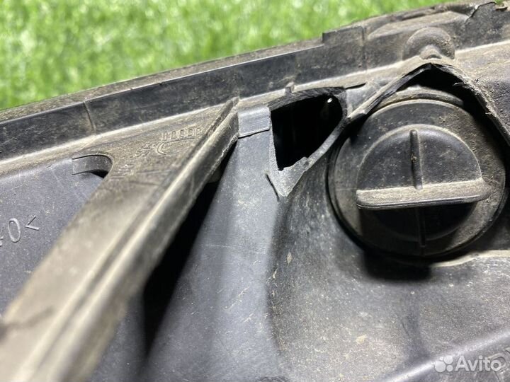 Фара Renault Duster