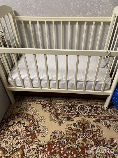 Кроватка детская