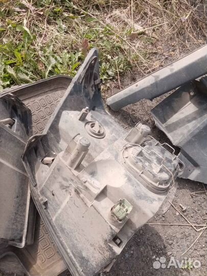 Фара передняя Ford Transit 7