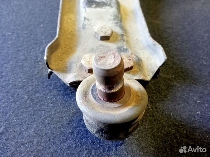 Рычаг подвески передний левый Chevrolet Lacetti