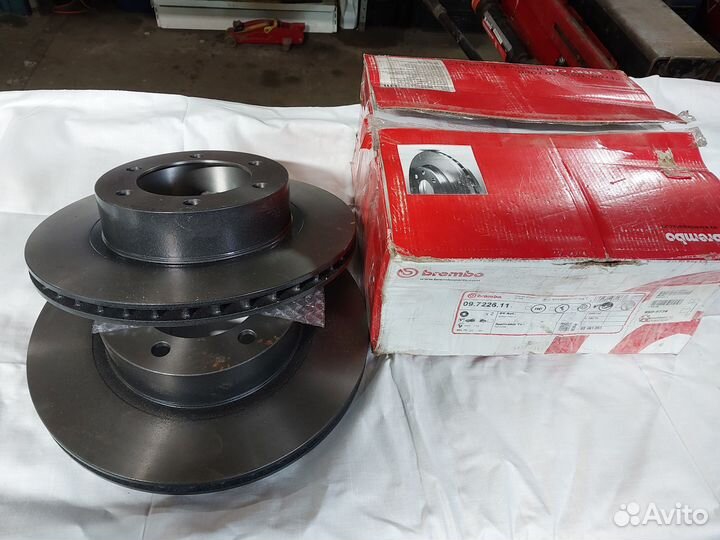 Передние тормозные диски Toyota LC Prado 90-95