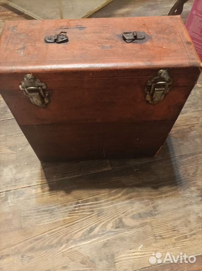 Ящик, футляр, кейс, кофр для хранения пластинок