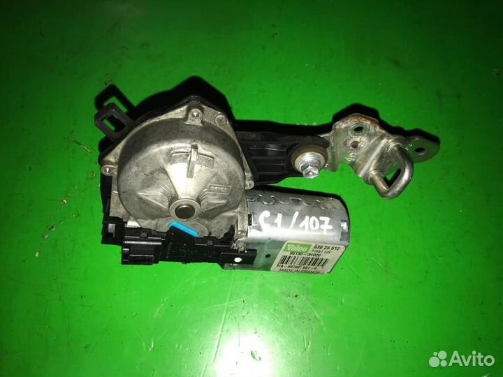 Мотор заднего стеклоочистителя Peugeot 107