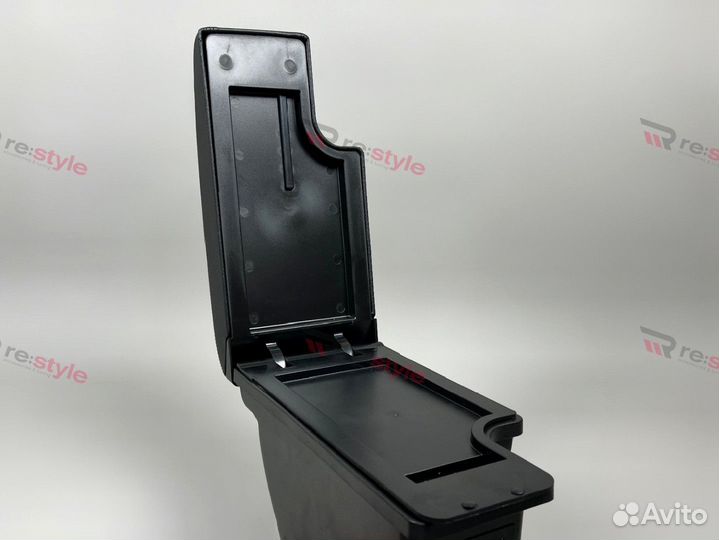 Бардачок подлокотник Nissan Juke Тип 1 S2561