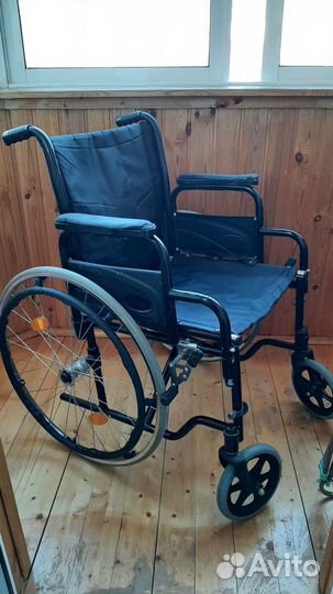 Инвалидная коляска