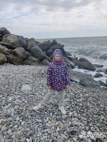 Куртка/ плащ для девочки демисезонная 134 140