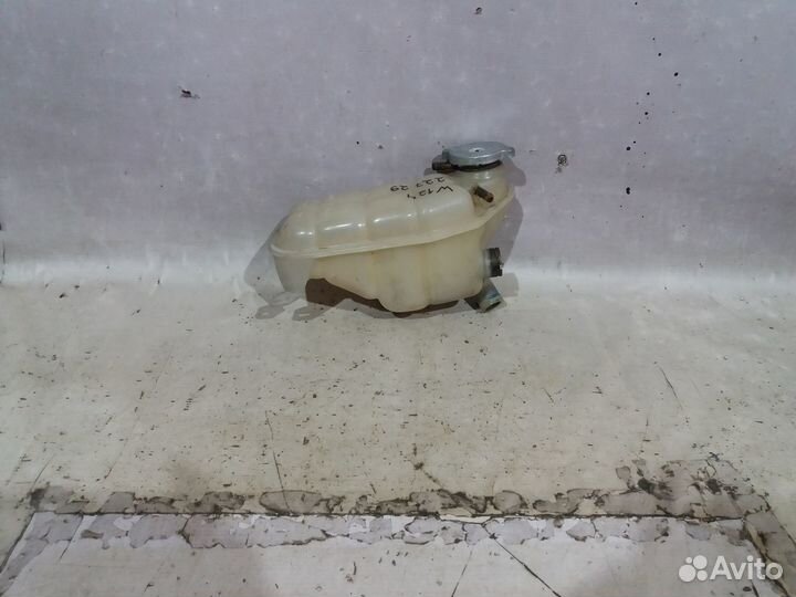 Mercedes W124 Бачок расширительный 22729