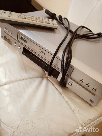 Видеомагнитофон LG