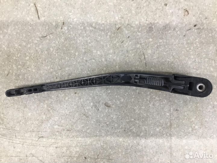 Поводок стеклоочистителя заднего Nissan X-Trail (T