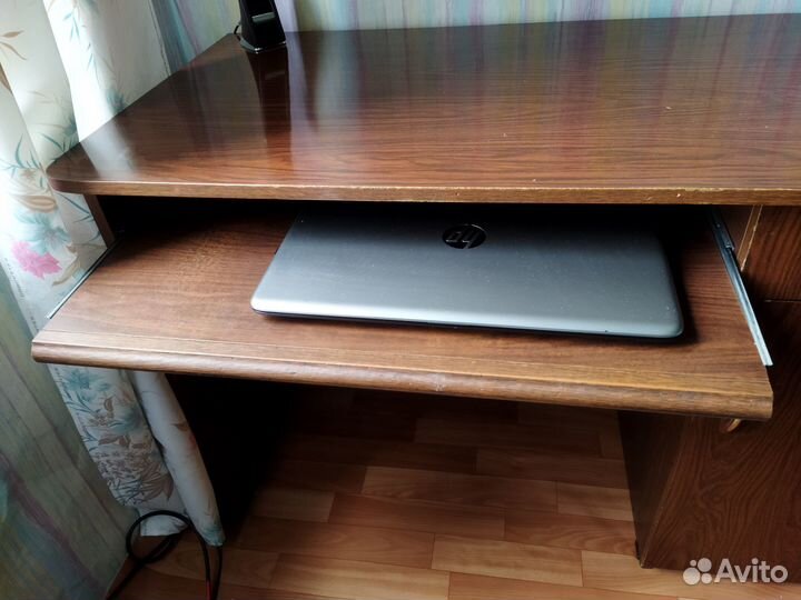Письменный стол б/у