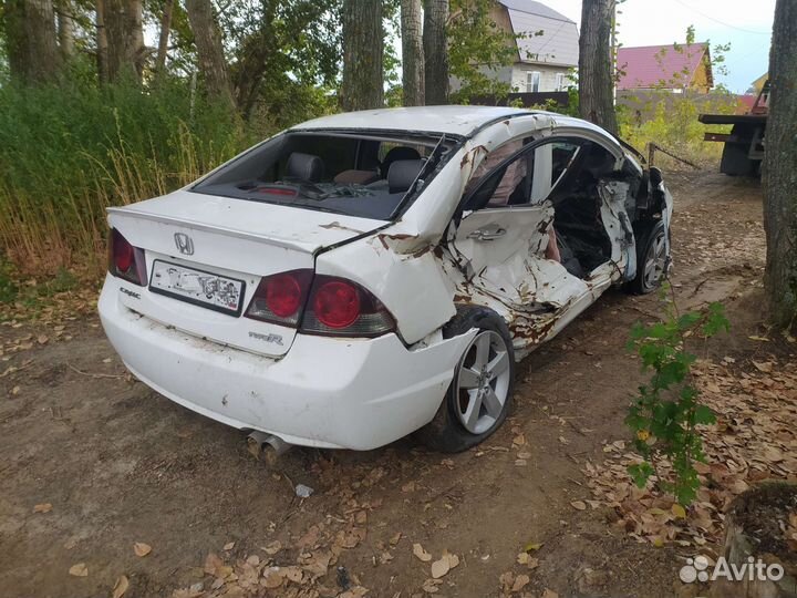 Разбор Honda civic 4d 1.8 АКПП, запчасти