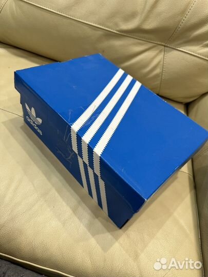 Кроссовки adidas zx 700