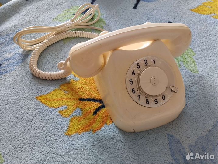 Телефон Tesla чсср