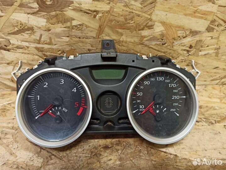 Панель приборов Renault Megane 2 1.5