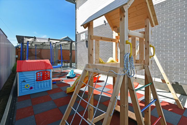 Коттедж 81 м² на участке 4 сот.