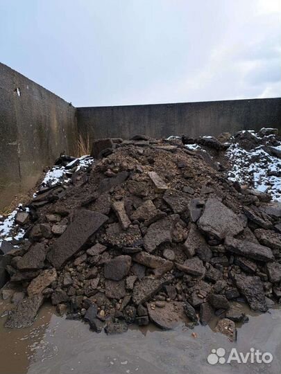 Асфальтный скол