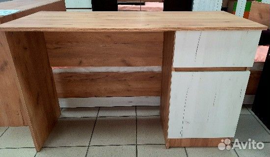 Стол письменный Mapчел ст-212 дуб золотoй/белый