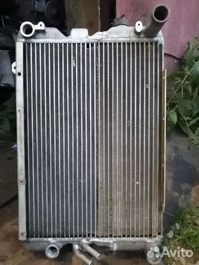 Радиатор на komatsu