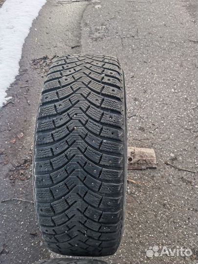 Michelin X-Ice 2 215/65 R16 100