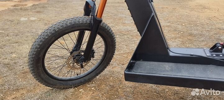 Внедорожный электро самокат