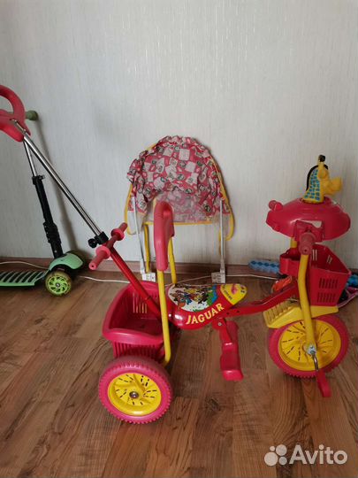 Детский трехколесный велосипед