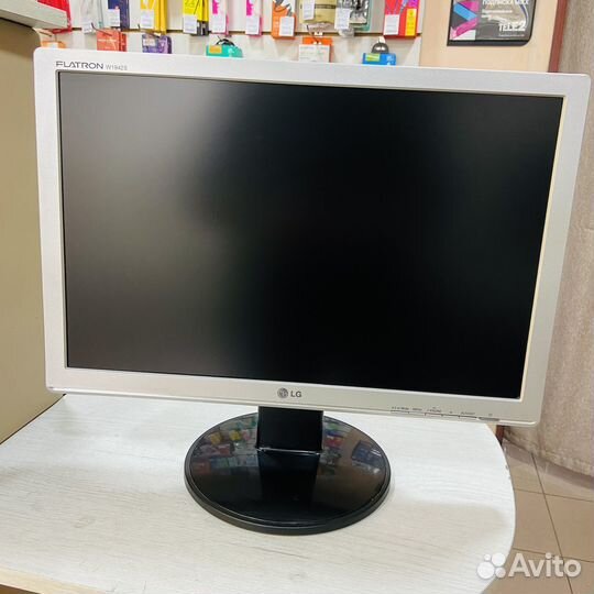 Монитор LG W1942S