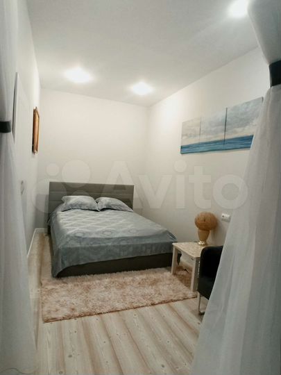 2-к. квартира, 55 м², 1/3 эт.