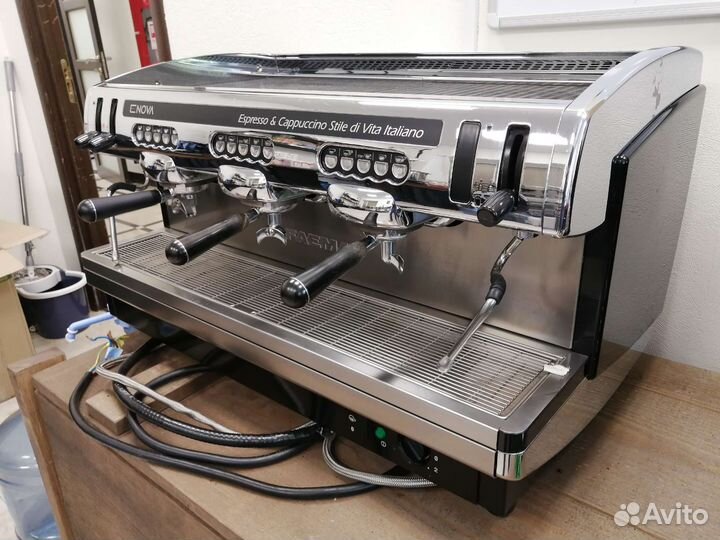 Кофемашина 3-х рожковая