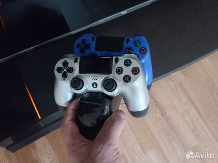 Игровая приставка ps4 slim 500