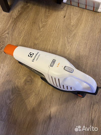Ручной пылесос Electrolux rapido