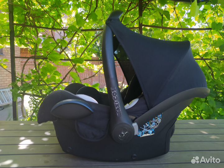 Автокресло-переноска Maxi-Cosi CabrioFix