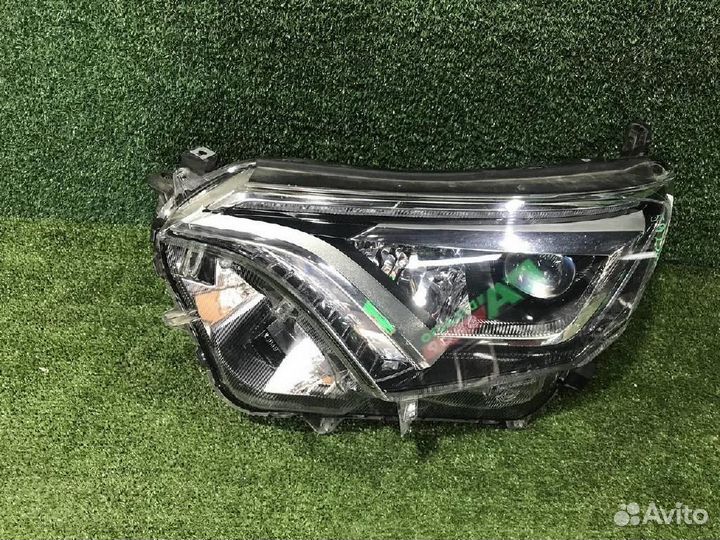 Фара левая Toyota RAV4