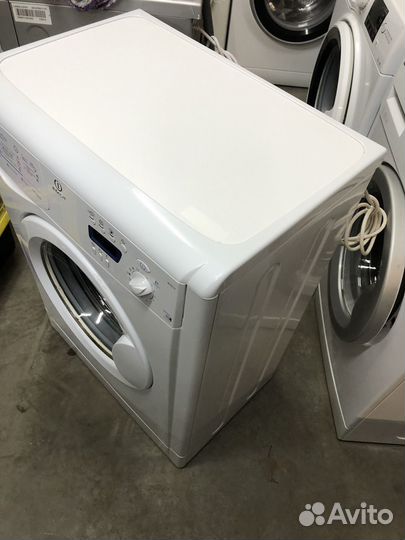 Стиральная машина indesit 5кг