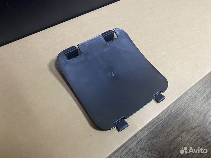 Крышка для замены ламп BMW 5 G30 G31 G38