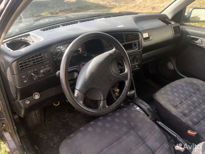 В разборе Volkswagen golf 3