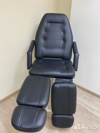 Продаю кресло для педикюра