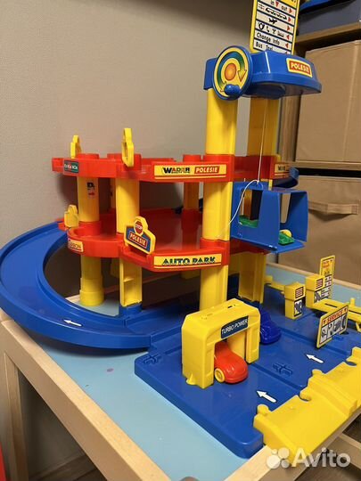 Парковка гараж трек полесье