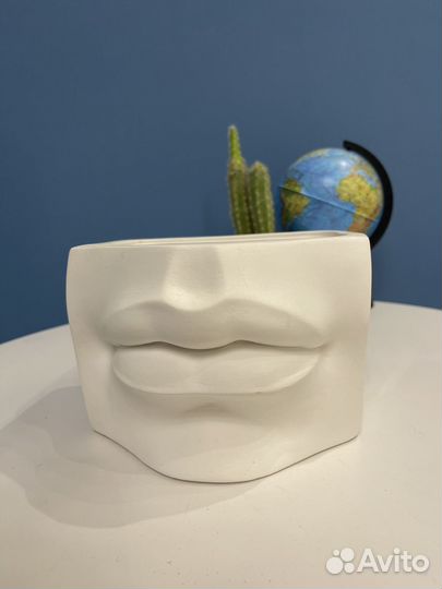 Кашпо горшок для цветов