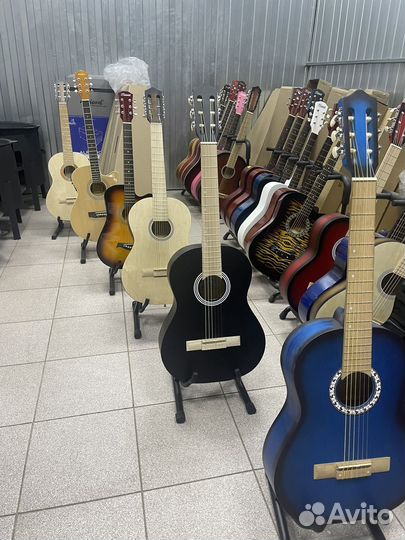 Гитара акустическая/классическая новая