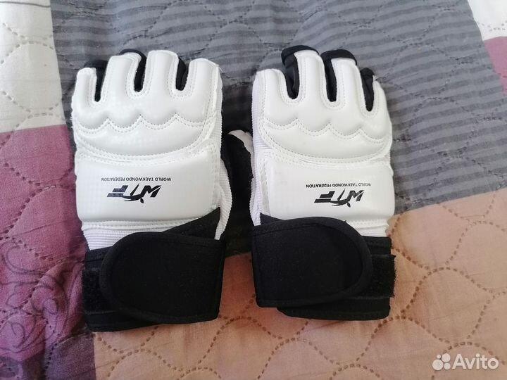 Перчатки для карате