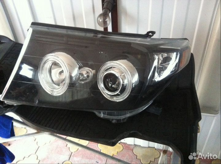 Toyota land cruiser 200